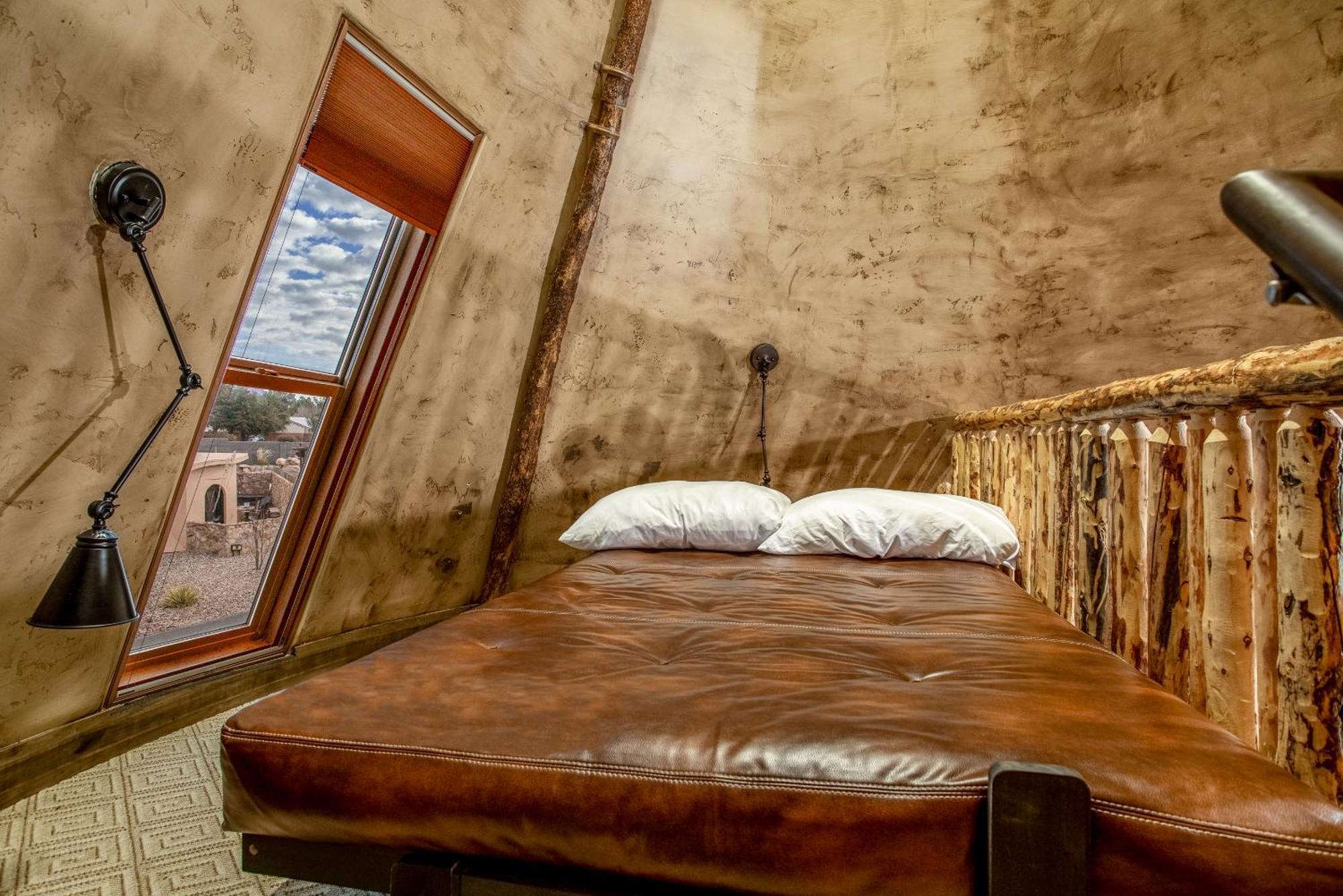 Zion White Bison Glamping & Rv Resort Virgin Exterior photo